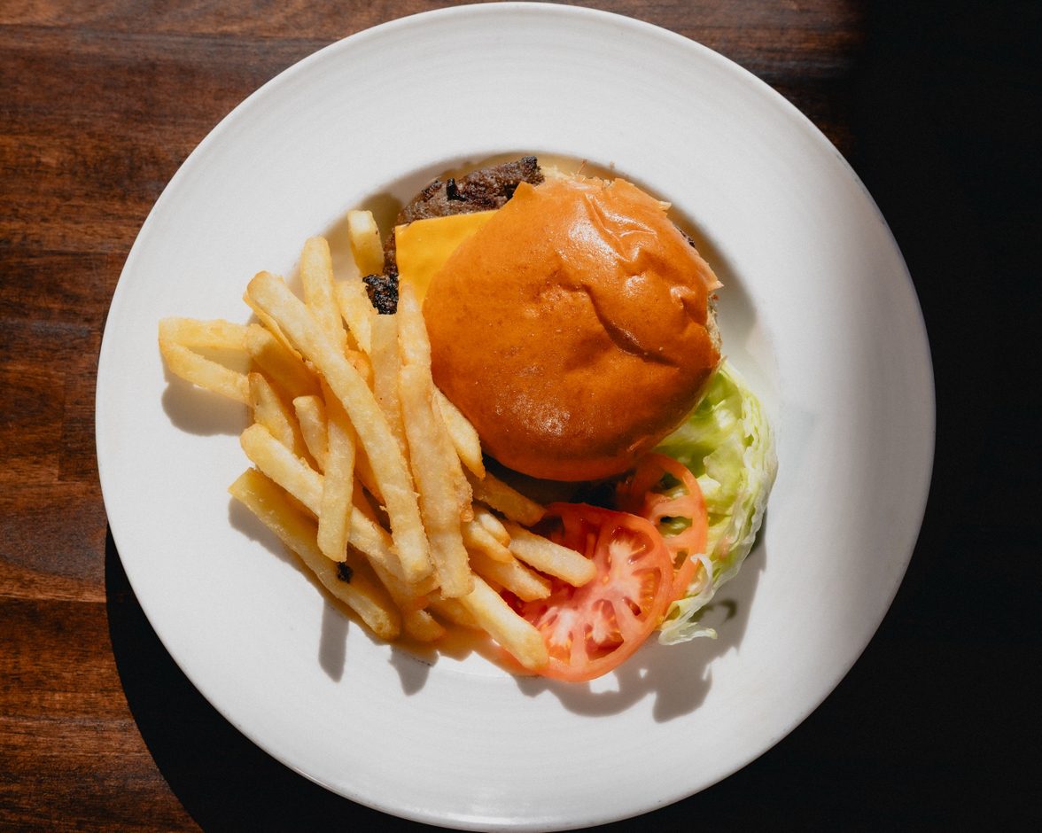 Cheeseburger Deluxe.